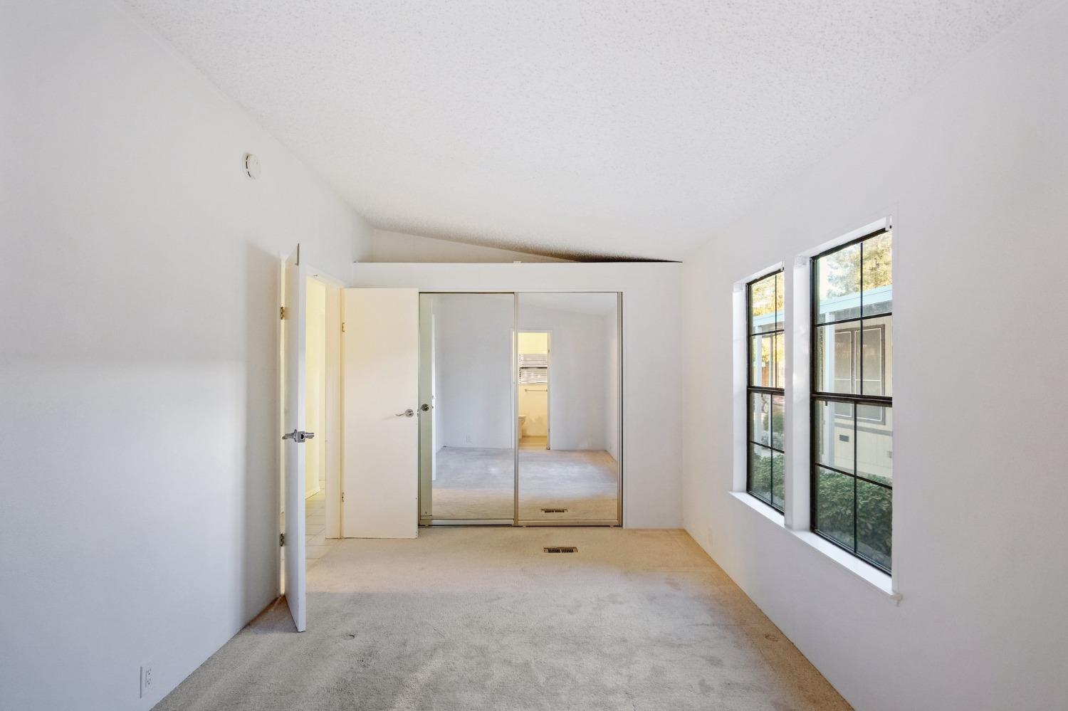 1500 Held Dr #103, Modesto, CA 95355