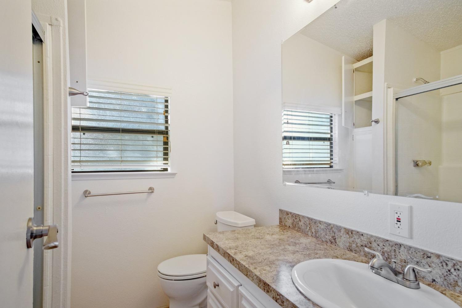 1500 Held Dr #103, Modesto, CA 95355