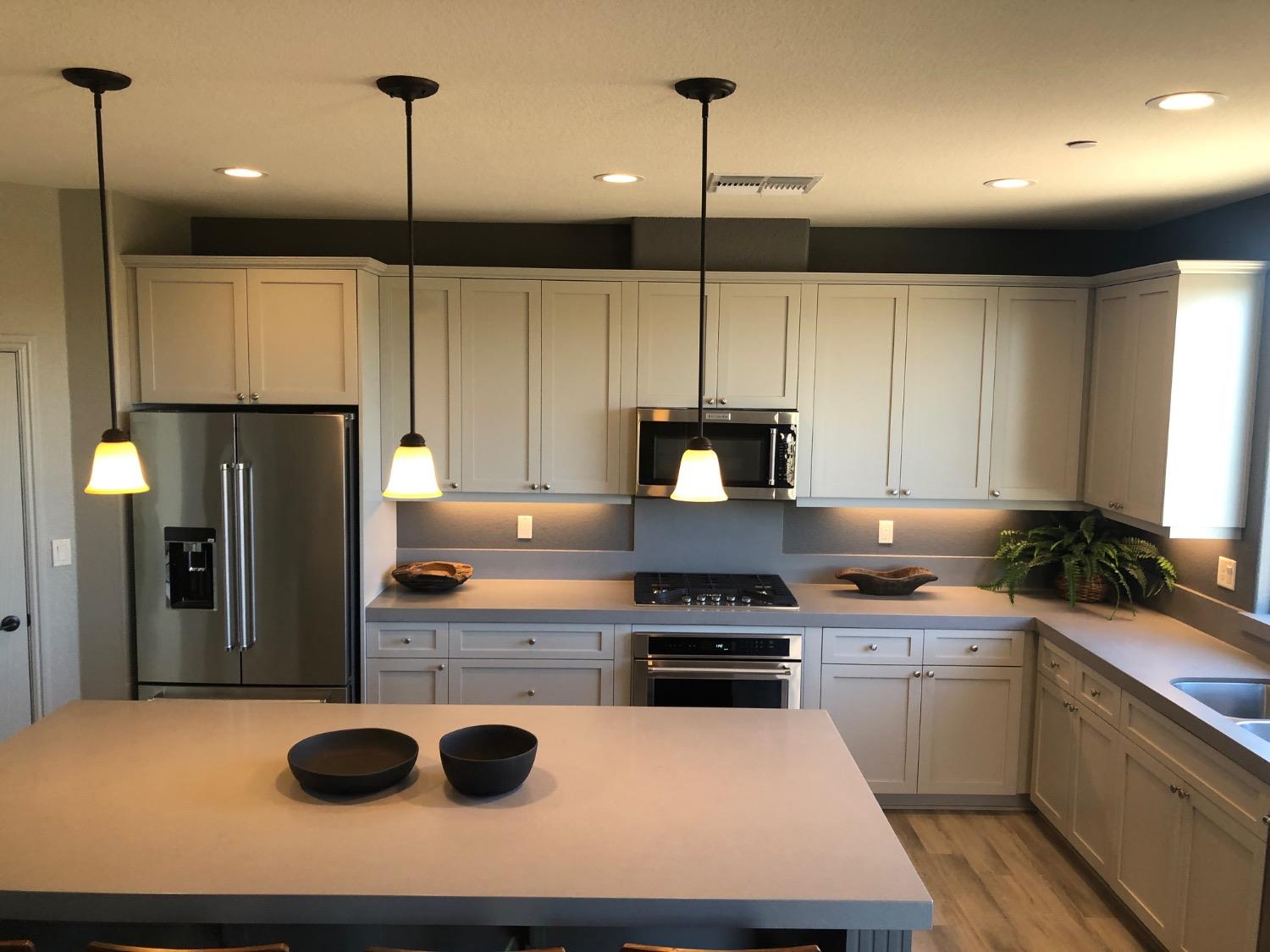 8752 N Privado Ct, Hilmar, CA 95324