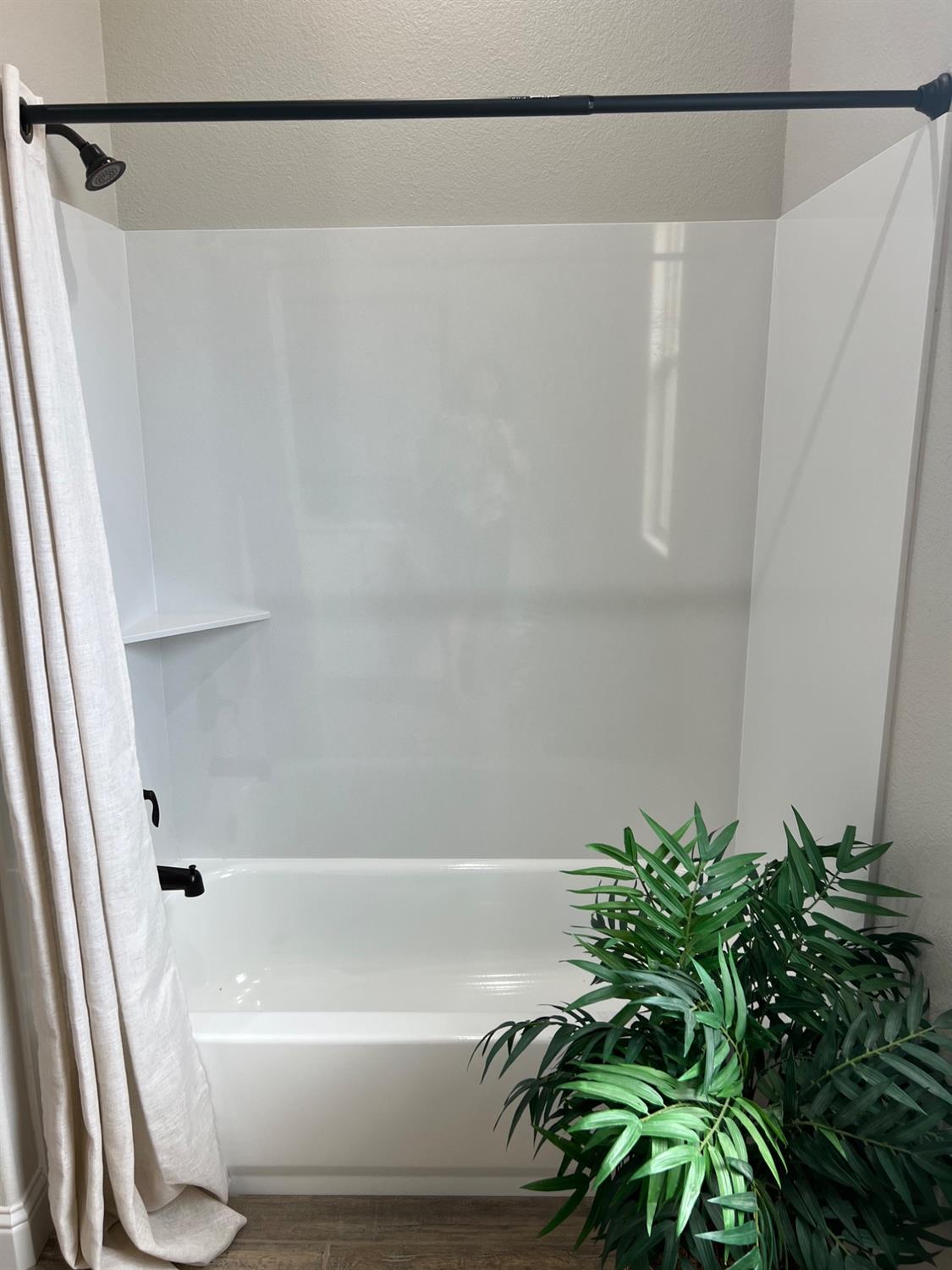 8740 N Privado Ct, Hilmar, CA 95324