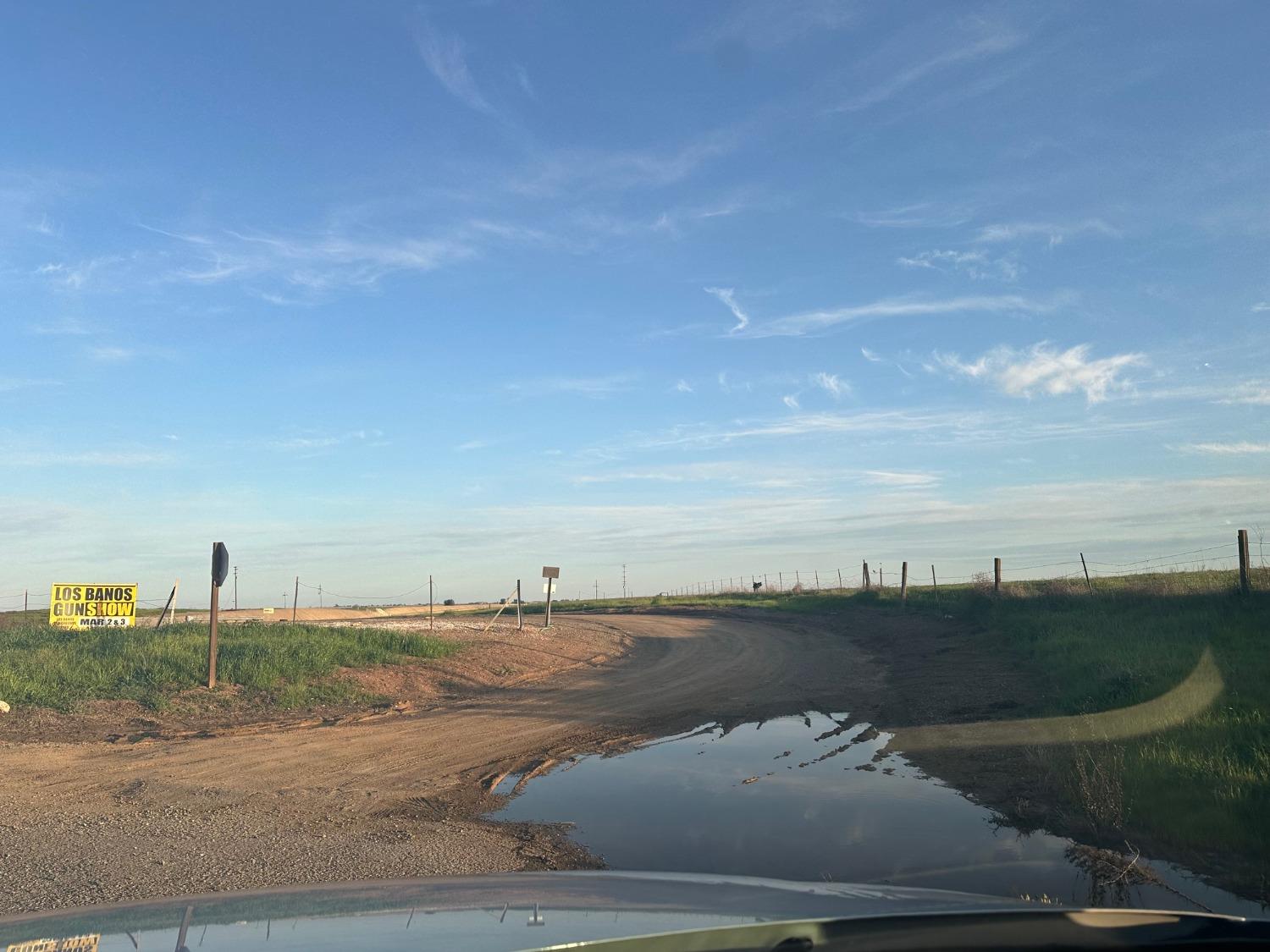 1 Billy Wright Rd, Los Banos, CA 93635