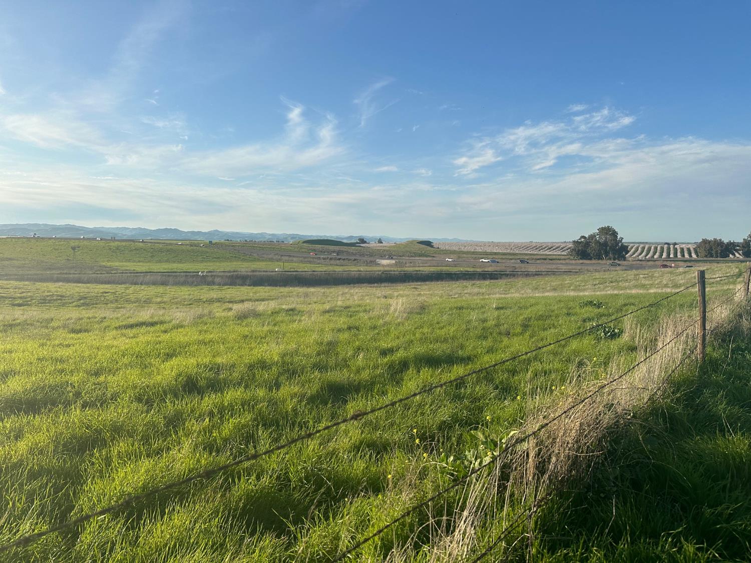 1 Billy Wright Rd, Los Banos, CA 93635