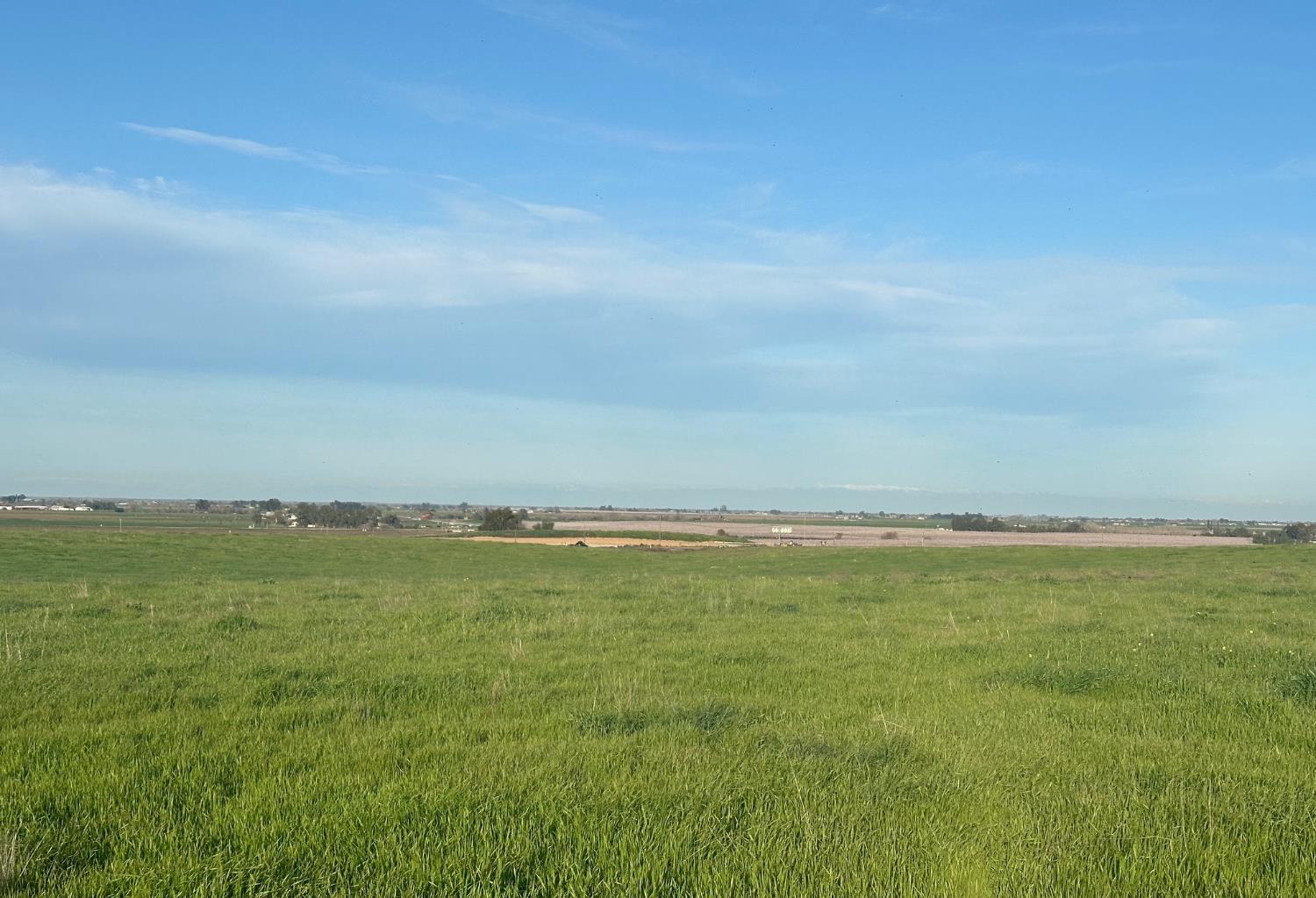 1 Billy Wright Rd, Los Banos, CA 93635