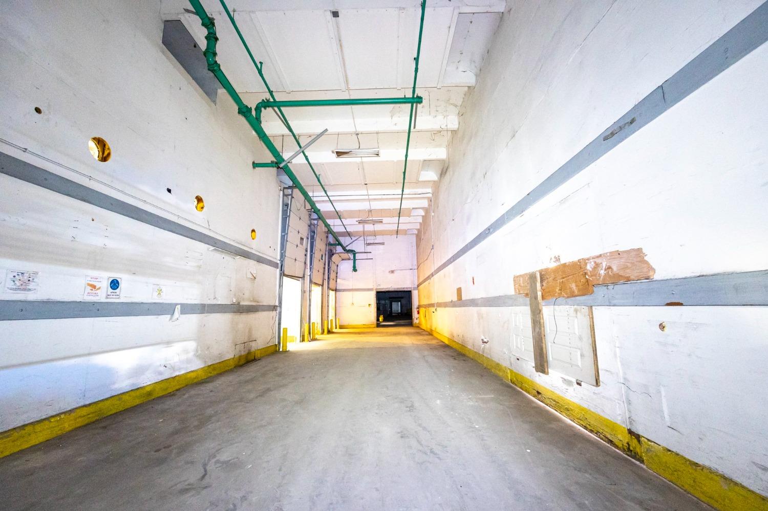 200 N Uruappan, Dinuba, CA 93618