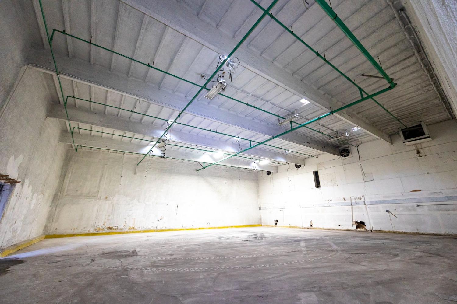 200 N Uruappan, Dinuba, CA 93618