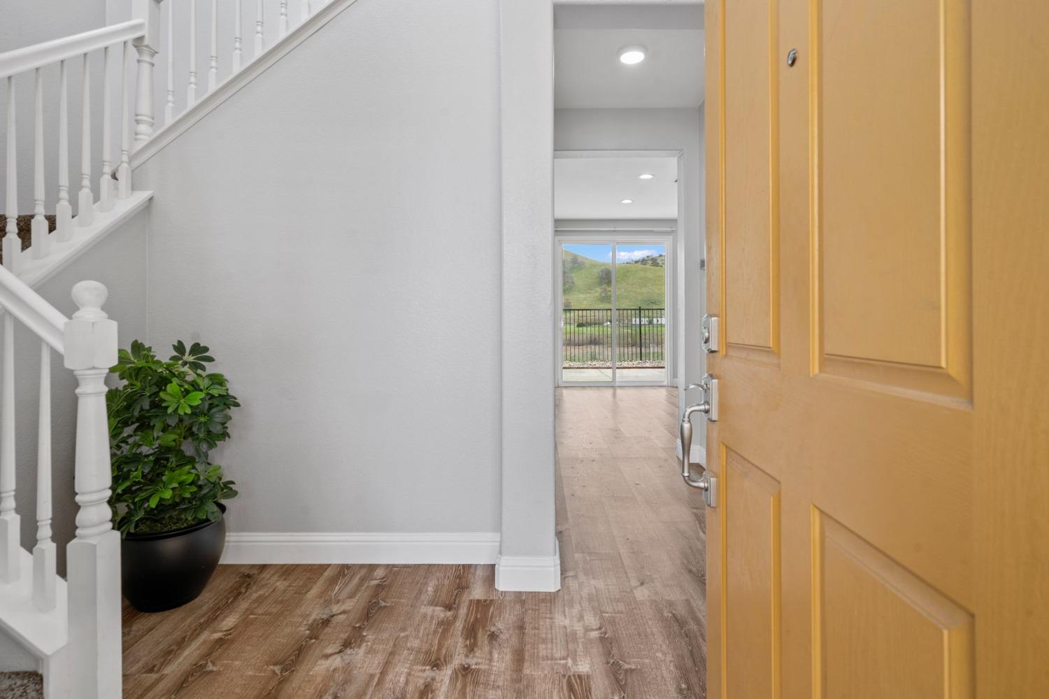 9389 Vintner Cir, Patterson, CA 95363