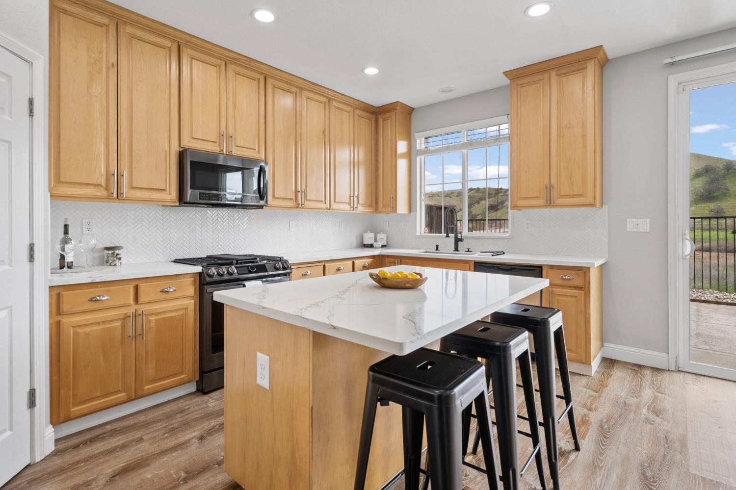 9389 Vintner Cir, Patterson, CA 95363