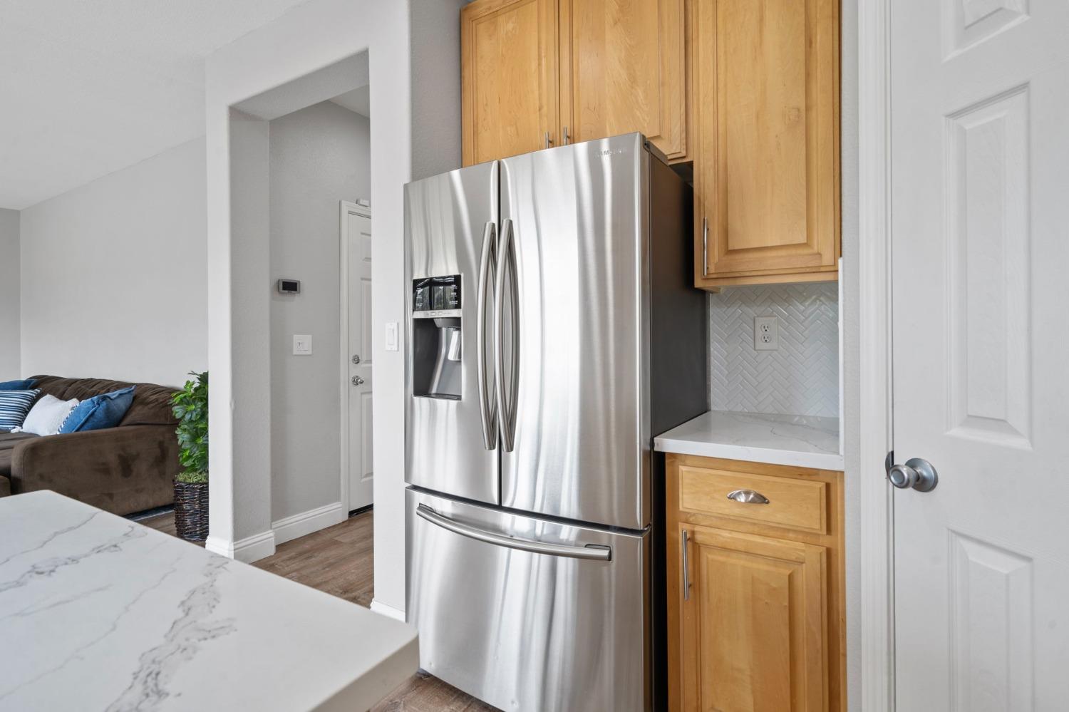 9389 Vintner Cir, Patterson, CA 95363