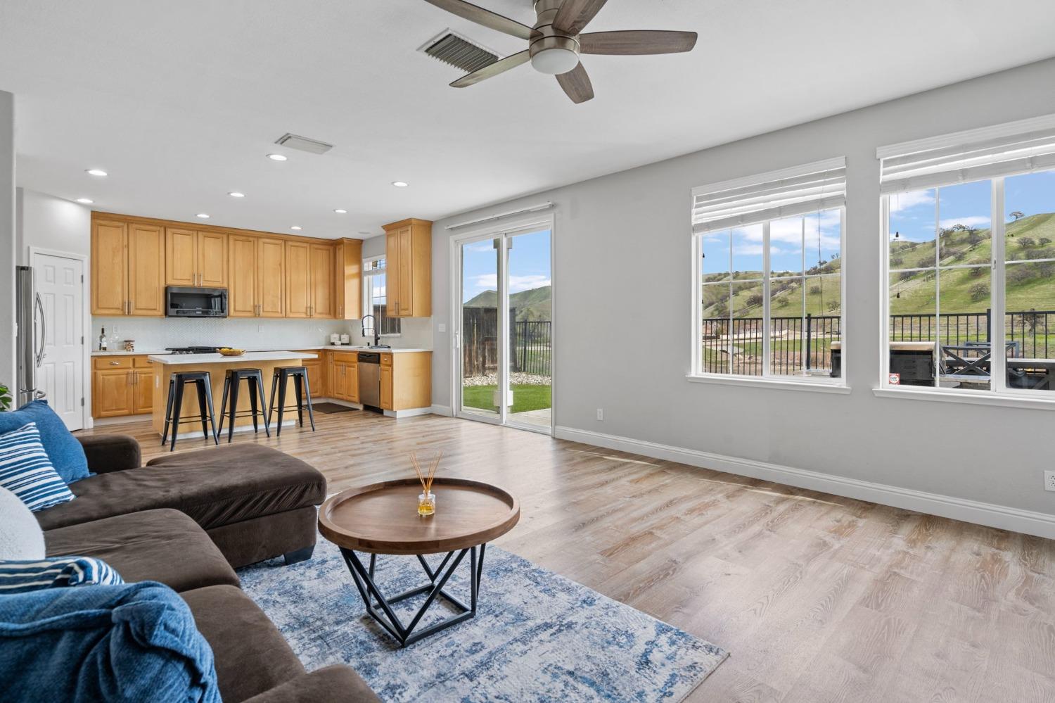 9389 Vintner Cir, Patterson, CA 95363