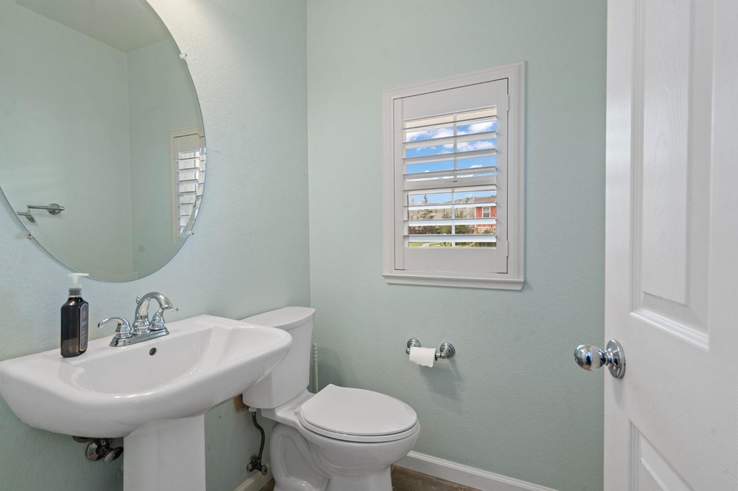 9389 Vintner Cir, Patterson, CA 95363