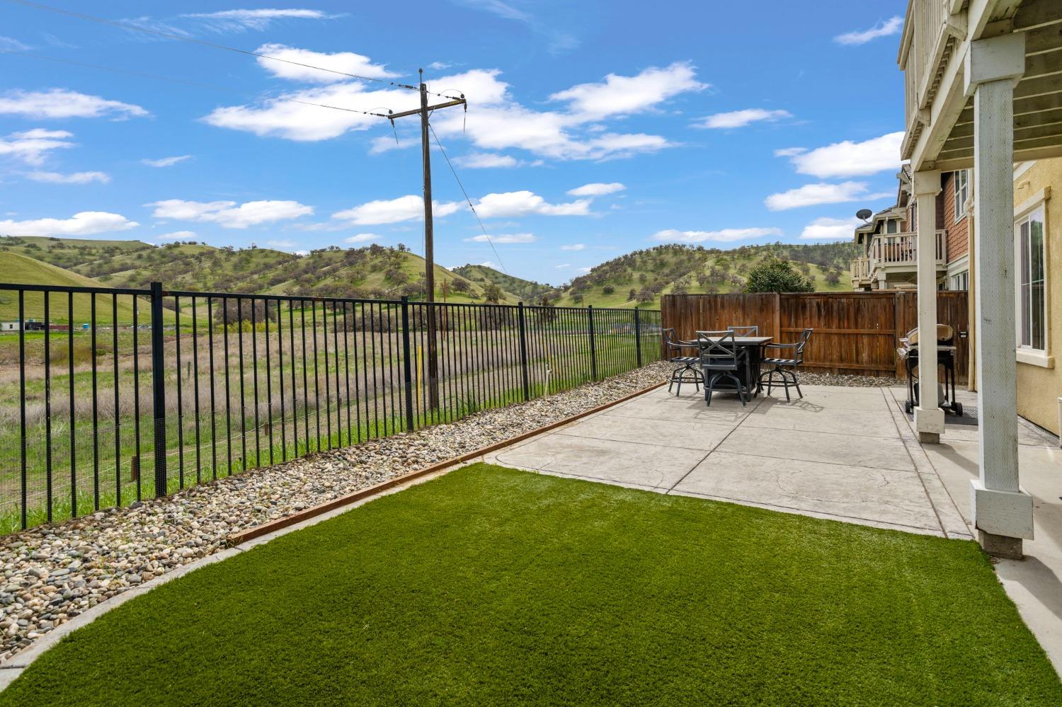 9389 Vintner Cir, Patterson, CA 95363