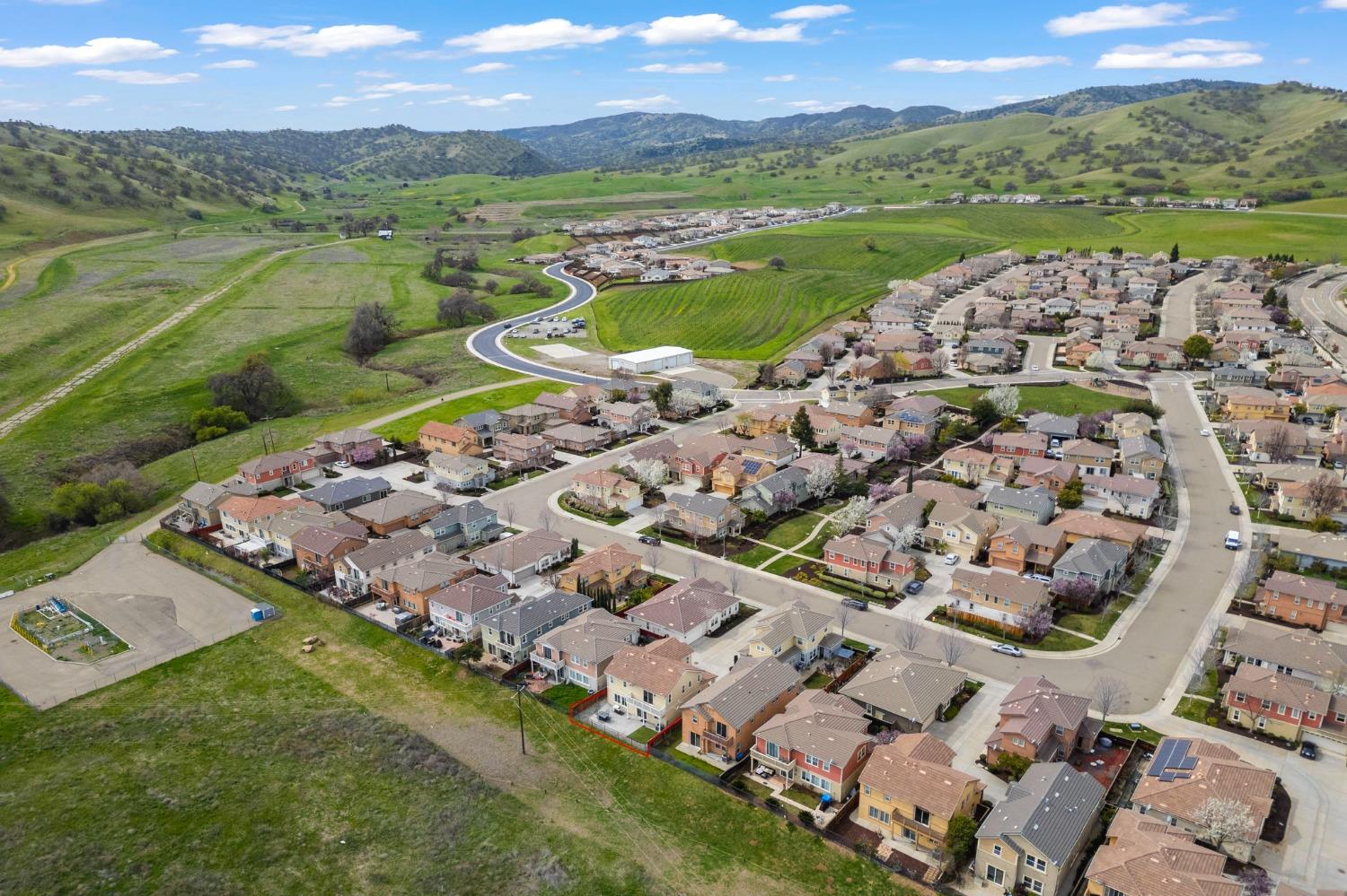 9389 Vintner Cir, Patterson, CA 95363