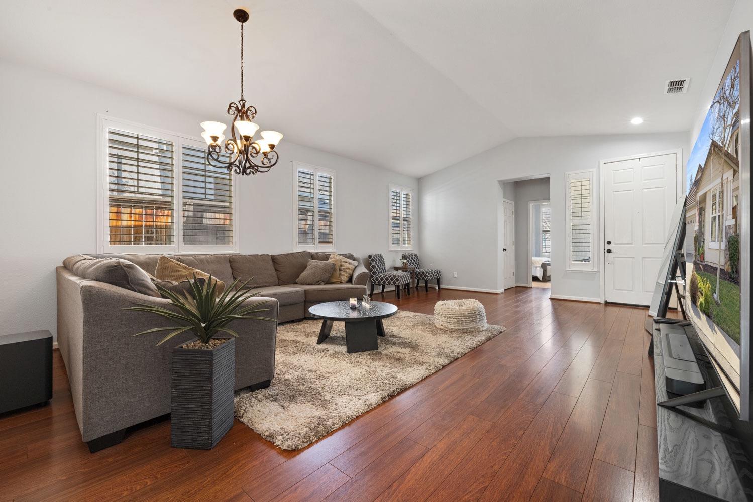 20633 Sarazen Pl, Patterson, CA 95363