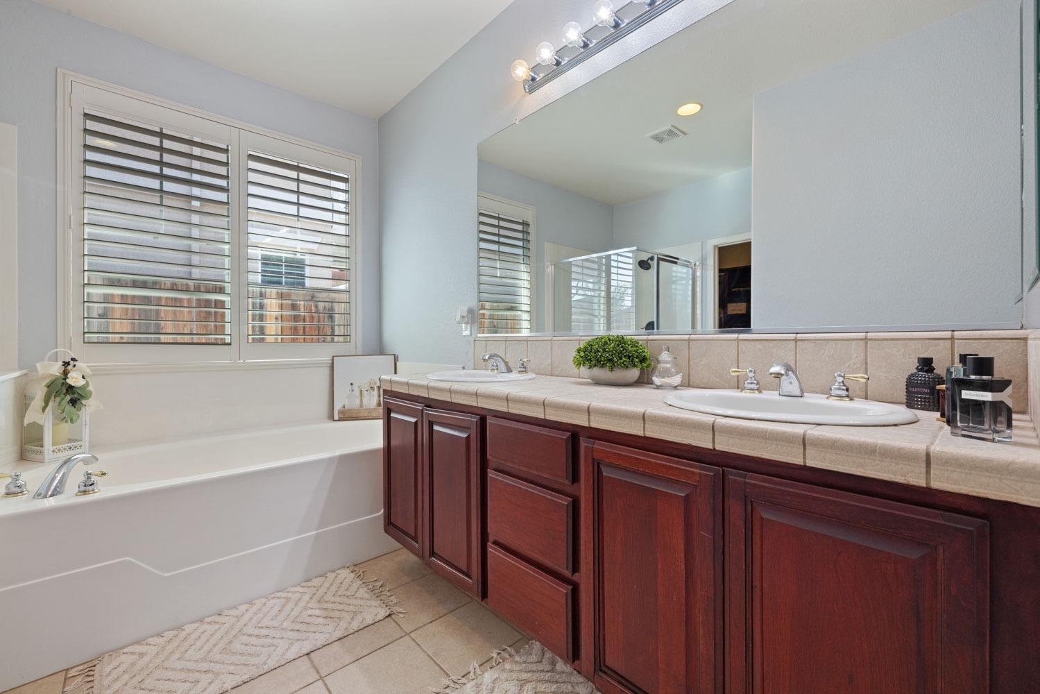 20633 Sarazen Pl, Patterson, CA 95363