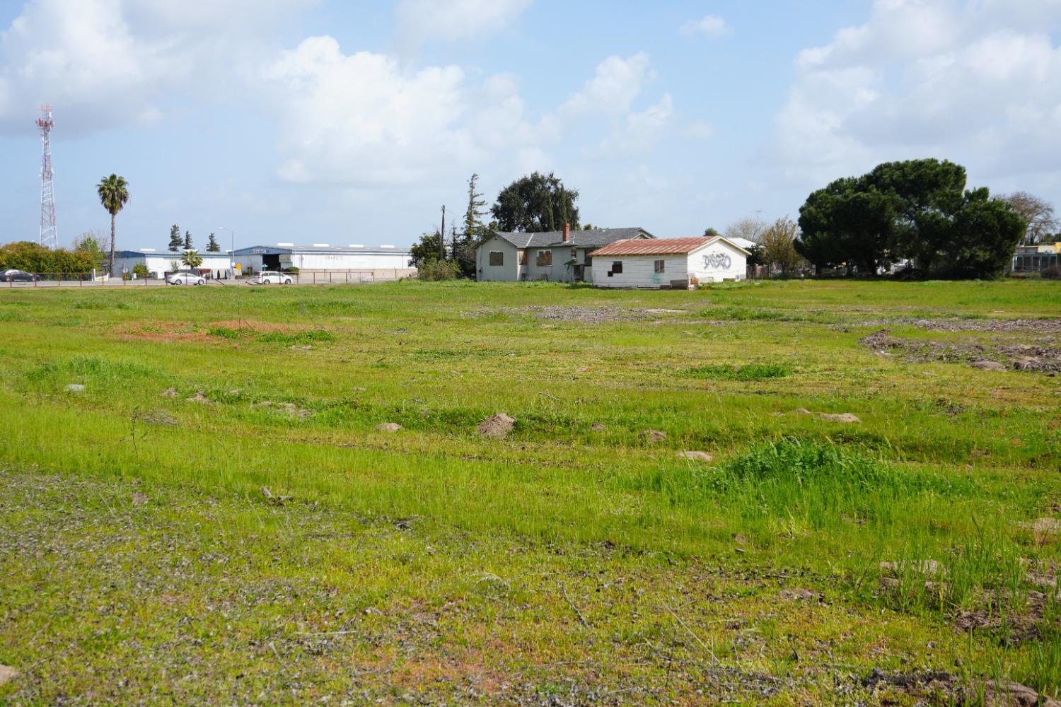 11150 E Highway 120, Manteca, CA 95336