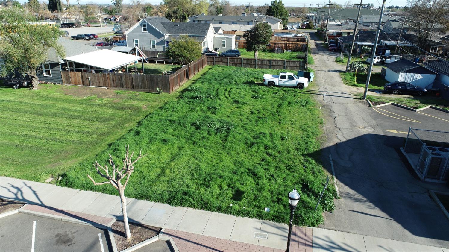 12716 Bentley St, Waterford, CA 95386