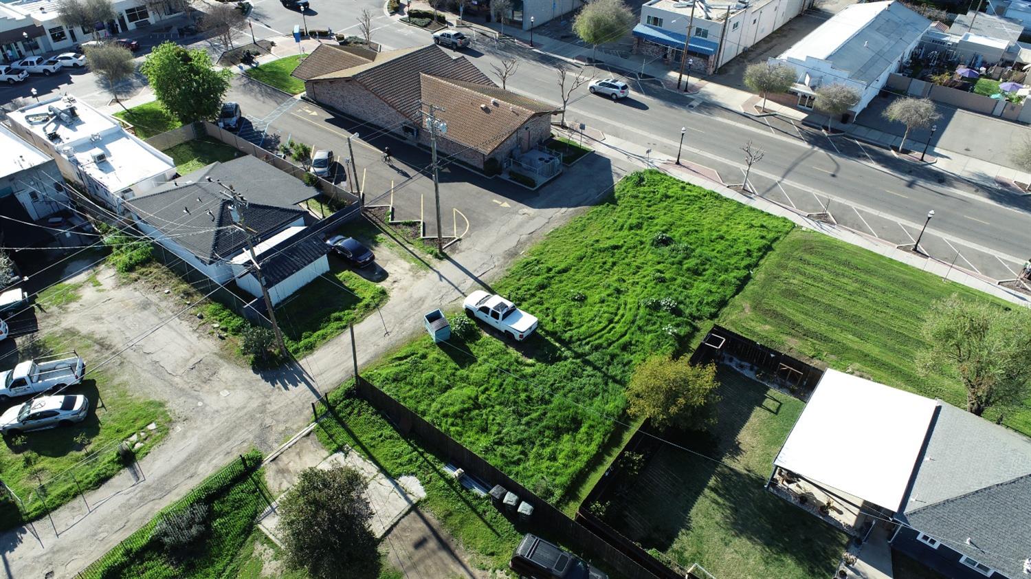 12716 Bentley St, Waterford, CA 95386