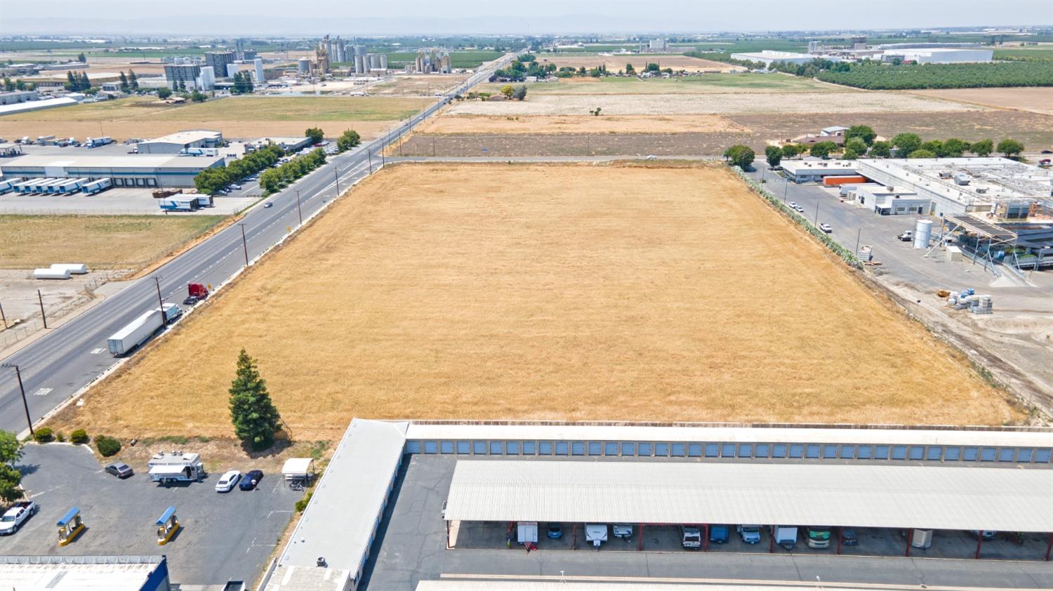 2625 W Main St, Turlock, CA 95380