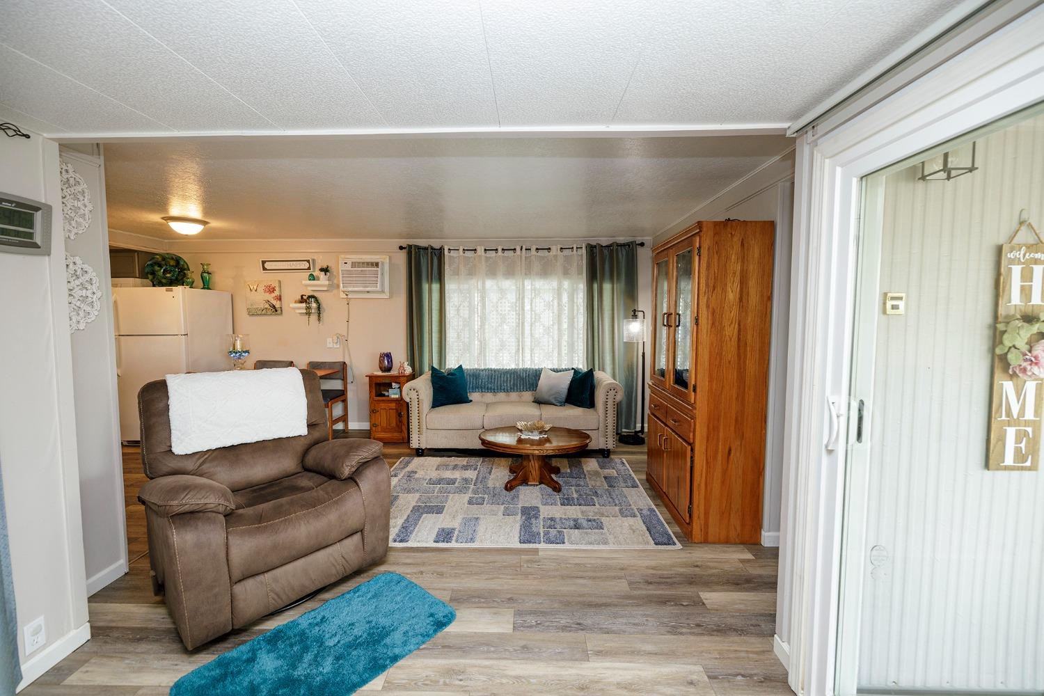 2505 Jackson Ave #197, Escalon, CA 95320