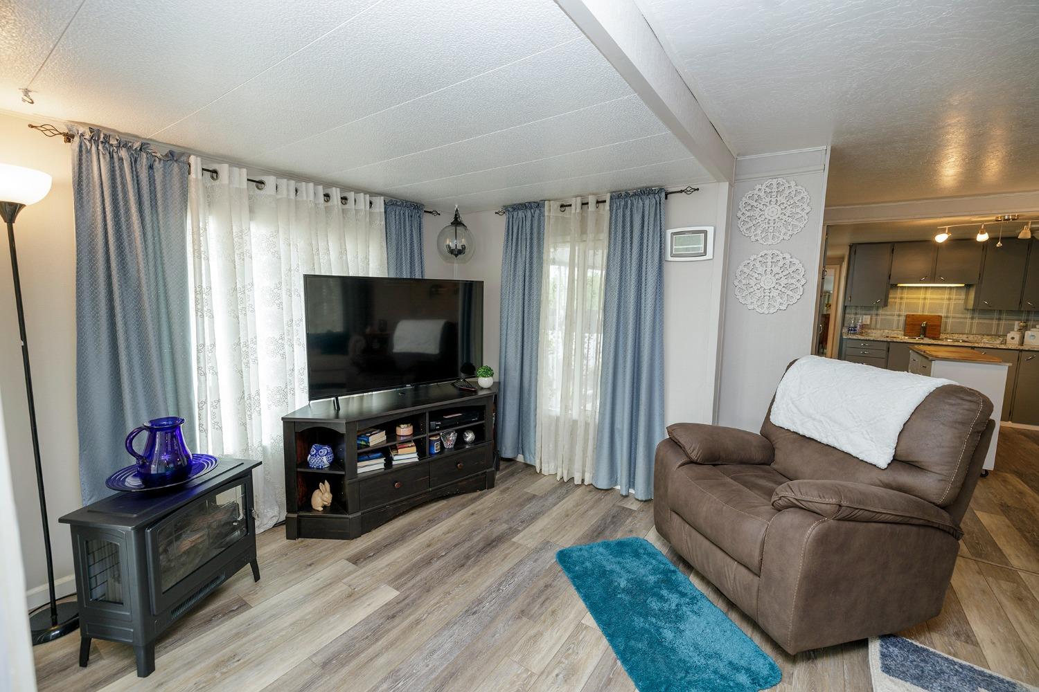 2505 Jackson Ave #197, Escalon, CA 95320