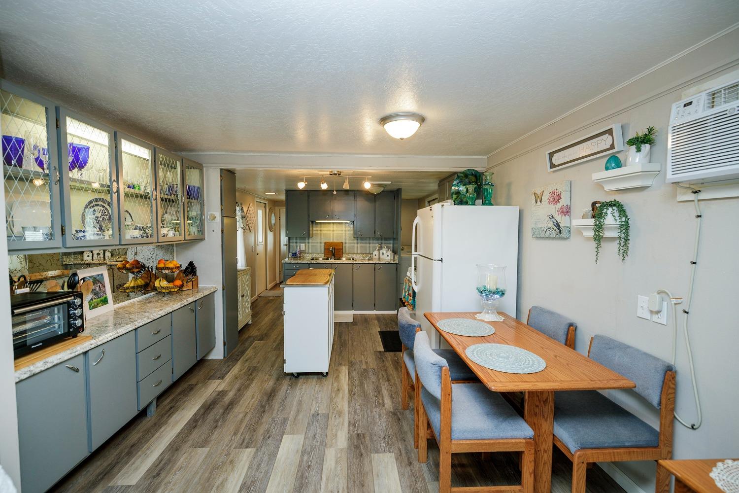 2505 Jackson Ave #197, Escalon, CA 95320