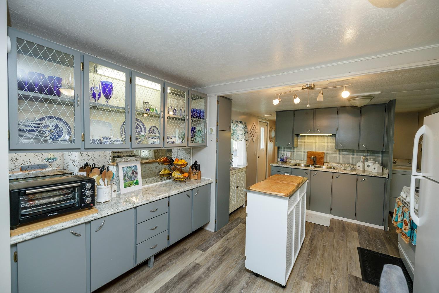 2505 Jackson Ave #197, Escalon, CA 95320