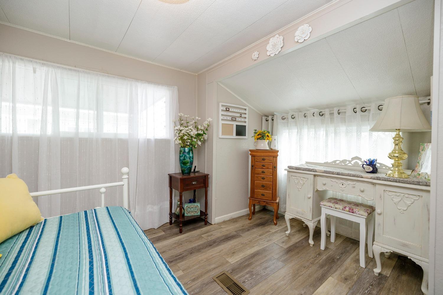 2505 Jackson Ave #197, Escalon, CA 95320