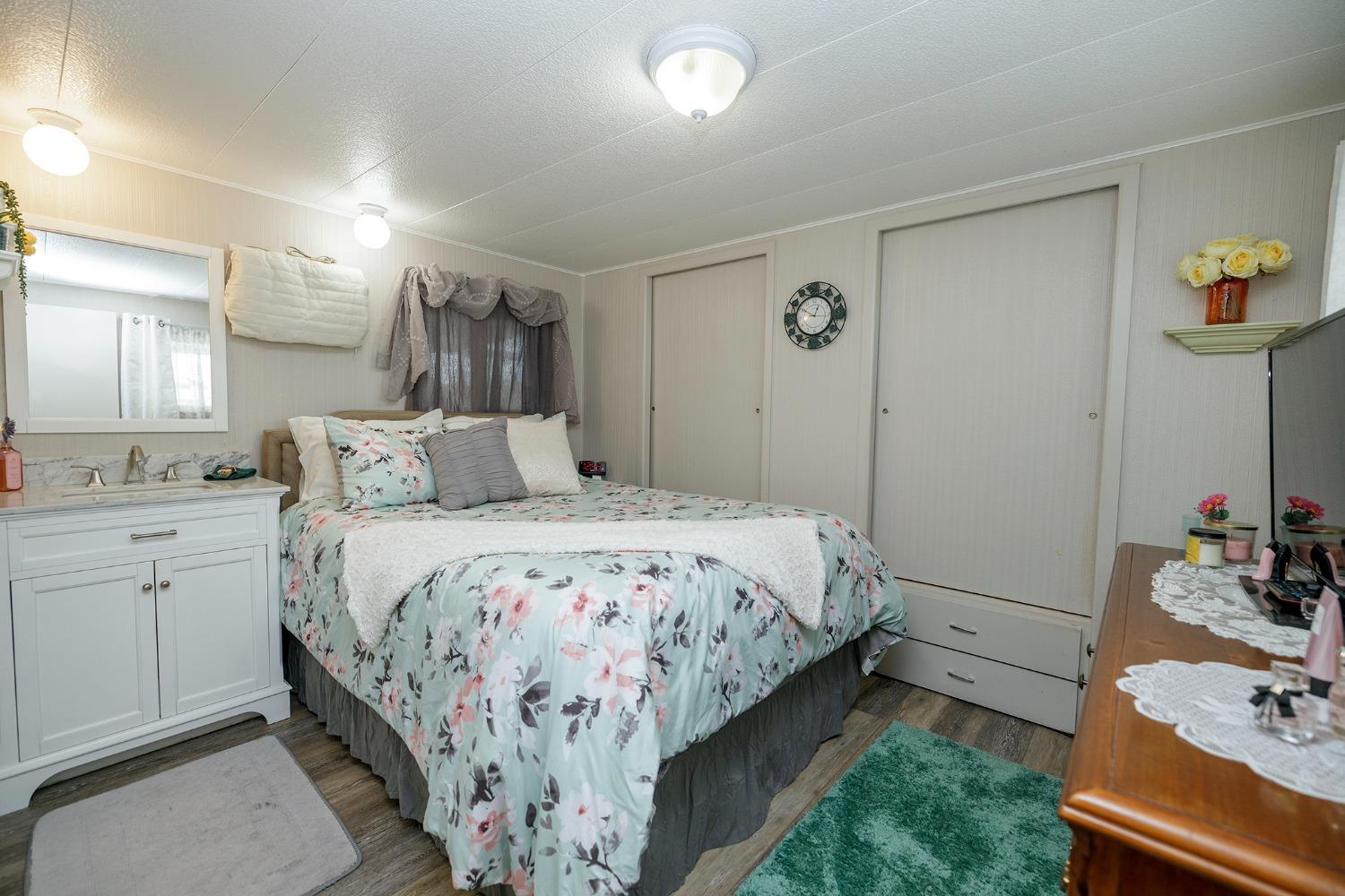 2505 Jackson Ave #197, Escalon, CA 95320