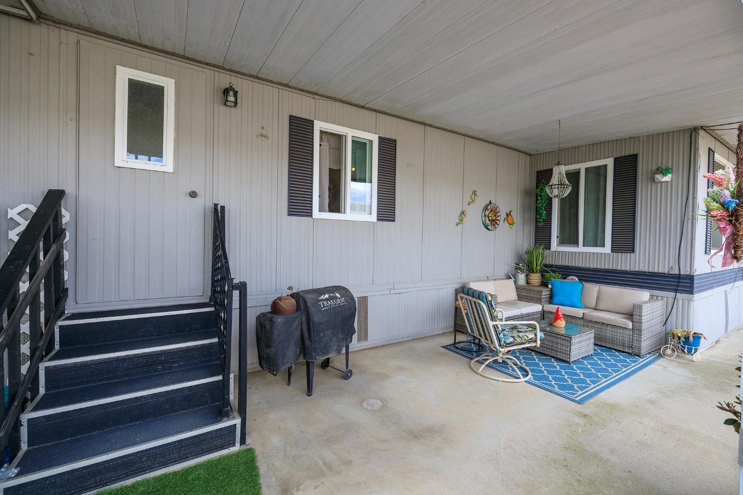 2505 Jackson Ave #197, Escalon, CA 95320