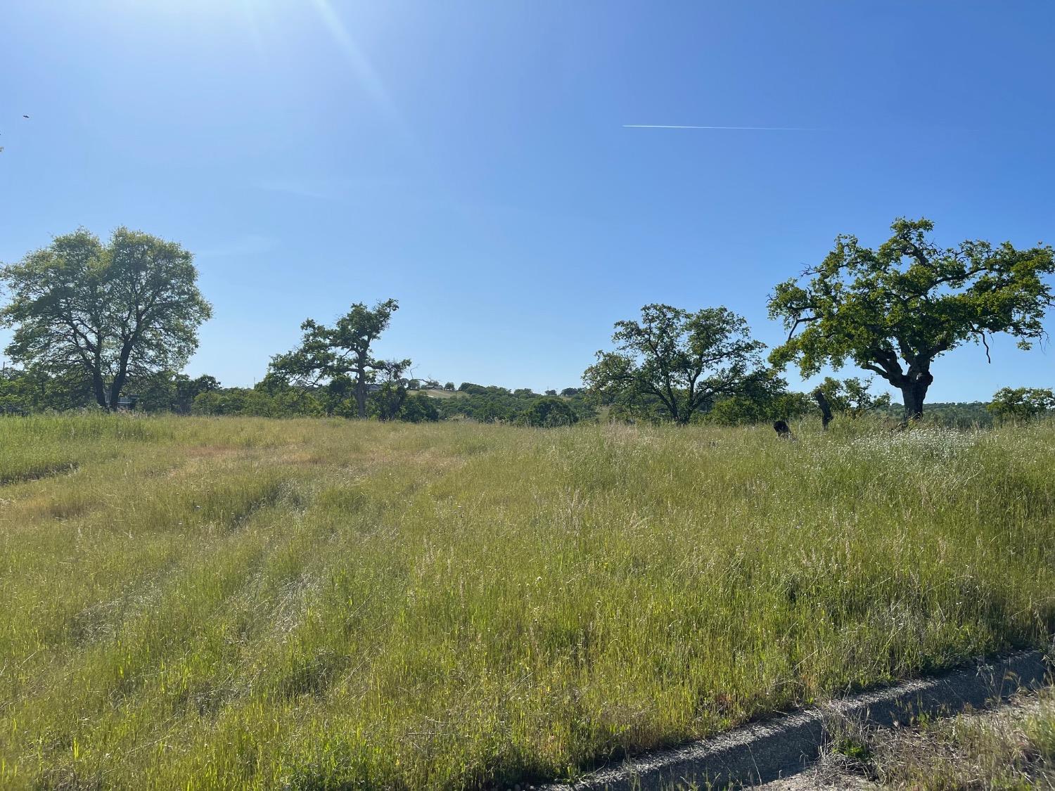 1746 Las Flores Ct, La Grange, CA 95329