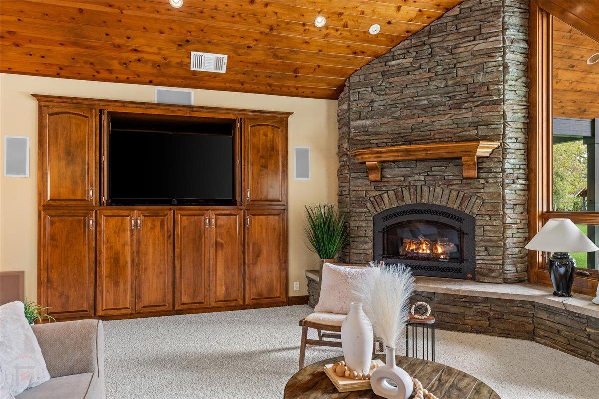 25926 Austin Rd, Ripon, CA 95366