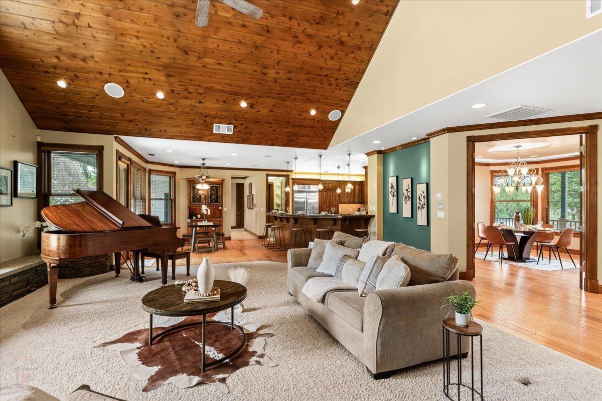 25926 Austin Rd, Ripon, CA 95366