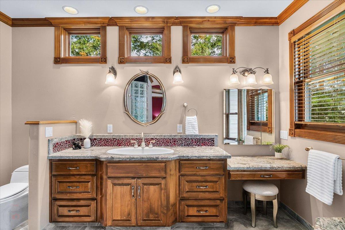 25926 Austin Rd, Ripon, CA 95366