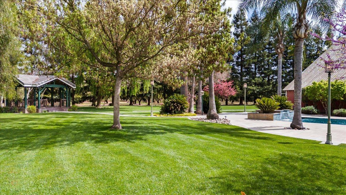 25926 Austin Rd, Ripon, CA 95366