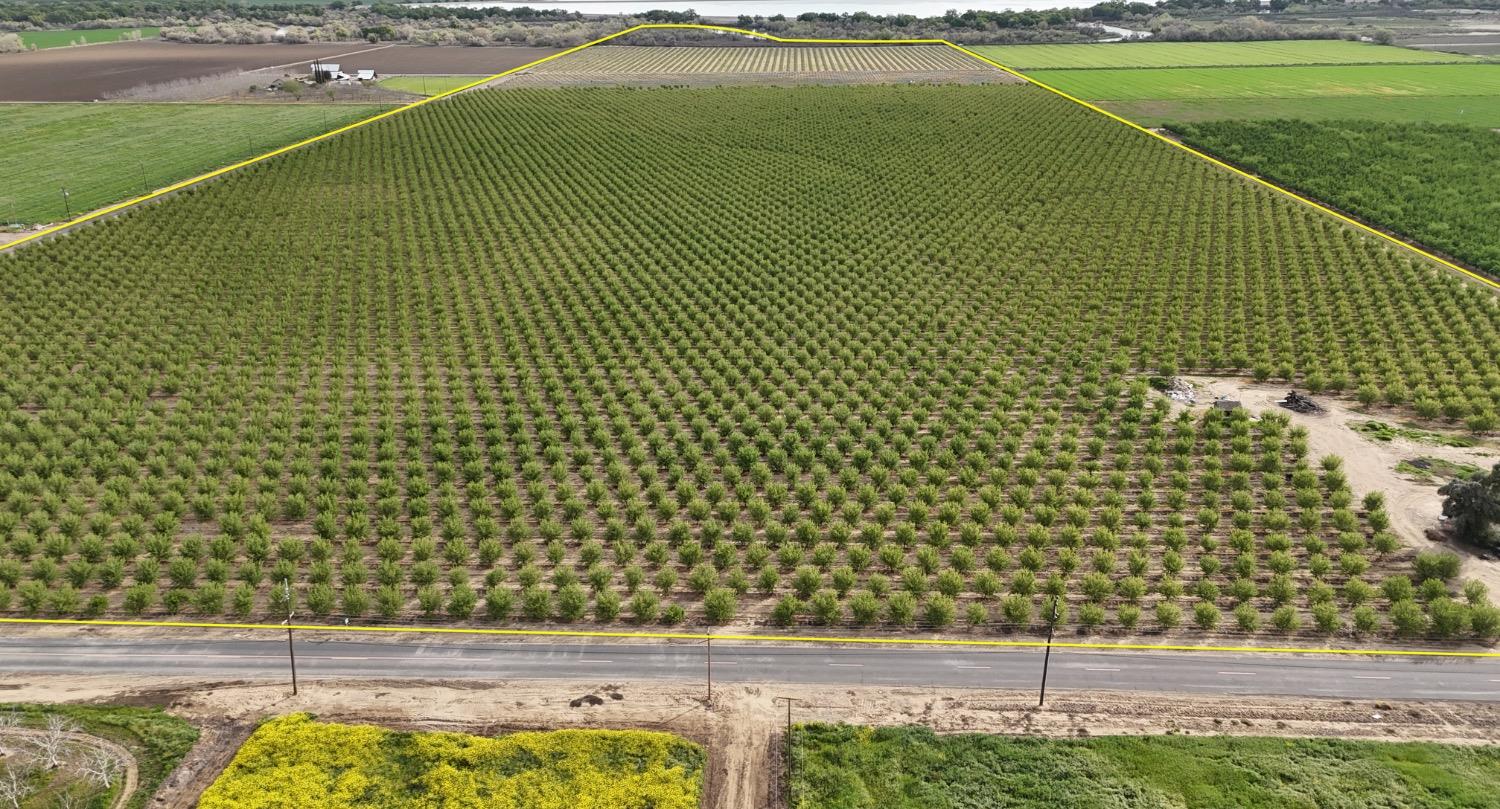 12742 Elm Ave, Patterson, CA 95363