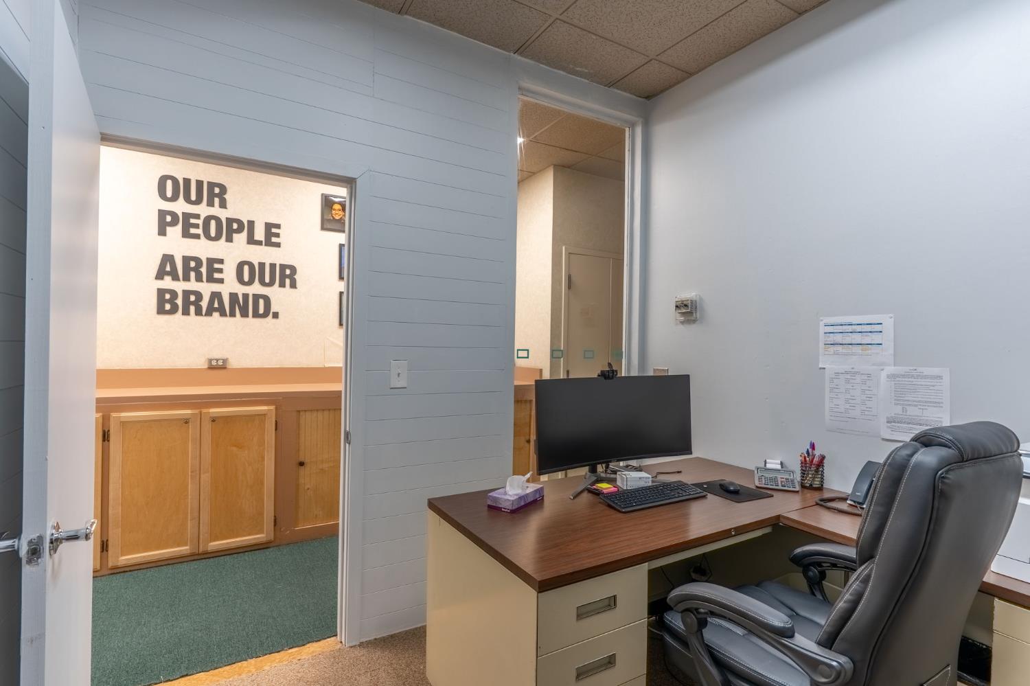 610 14th St, Modesto, CA 95354