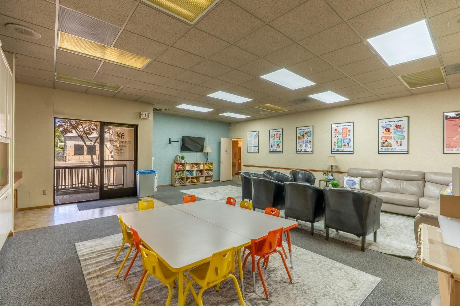 610 14th St, Modesto, CA 95354