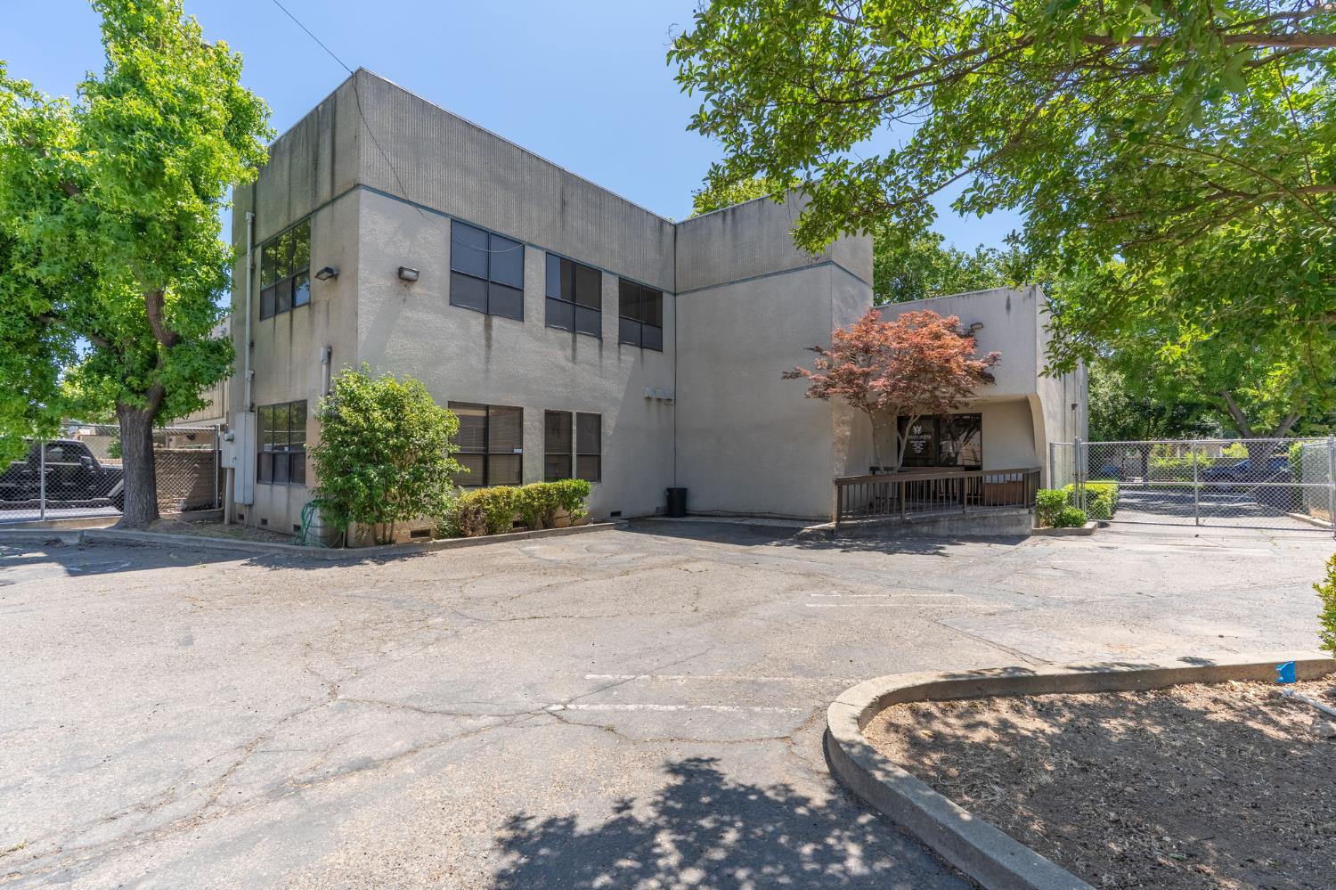 610 14th St, Modesto, CA 95354