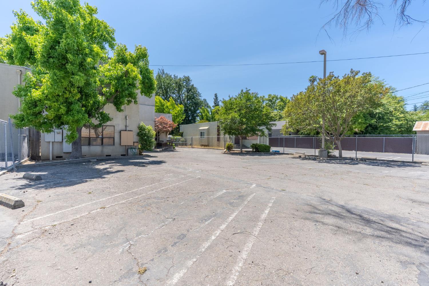 610 14th St, Modesto, CA 95354