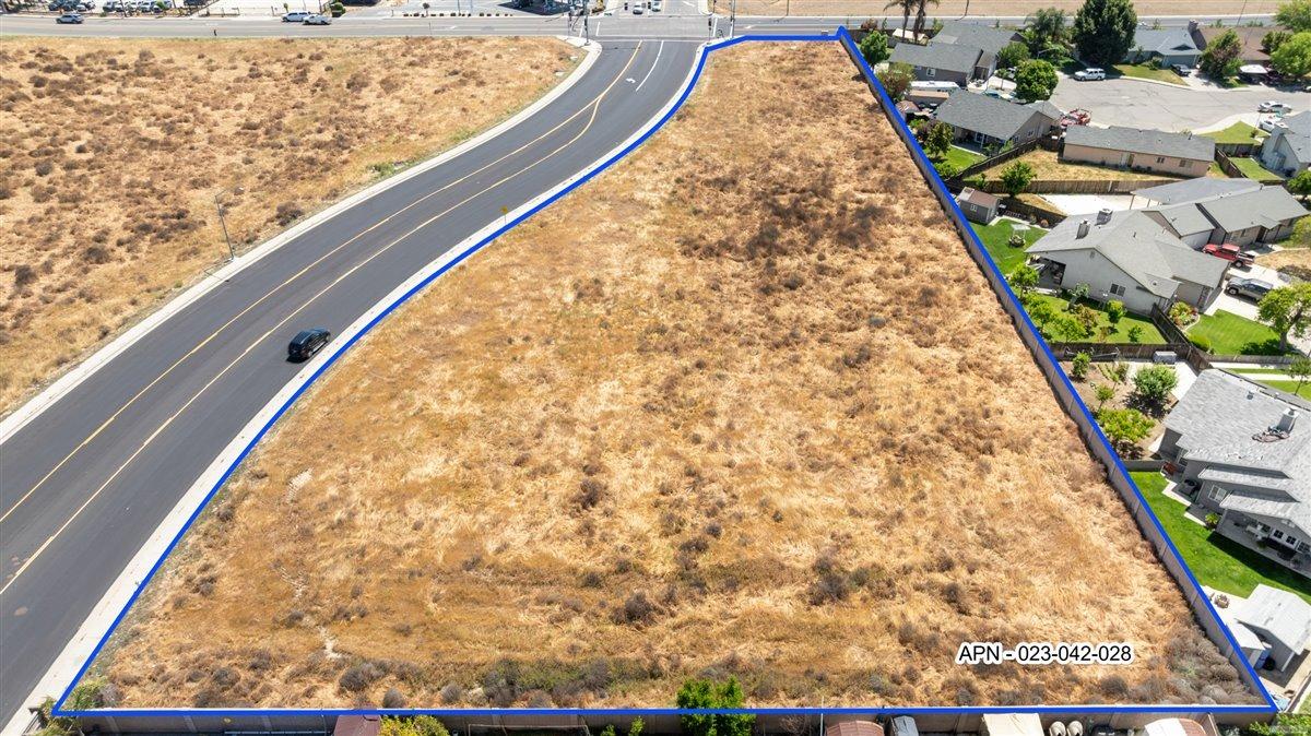 1 Hammatt Ave, Livingston, CA 95334