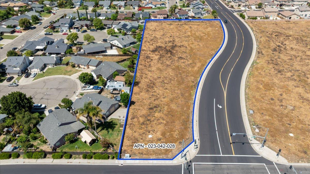 1 Hammatt Ave, Livingston, CA 95334