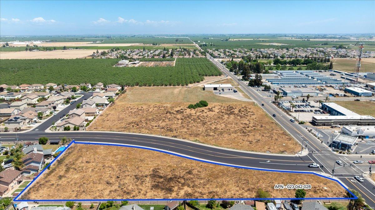 1 Hammatt Ave, Livingston, CA 95334