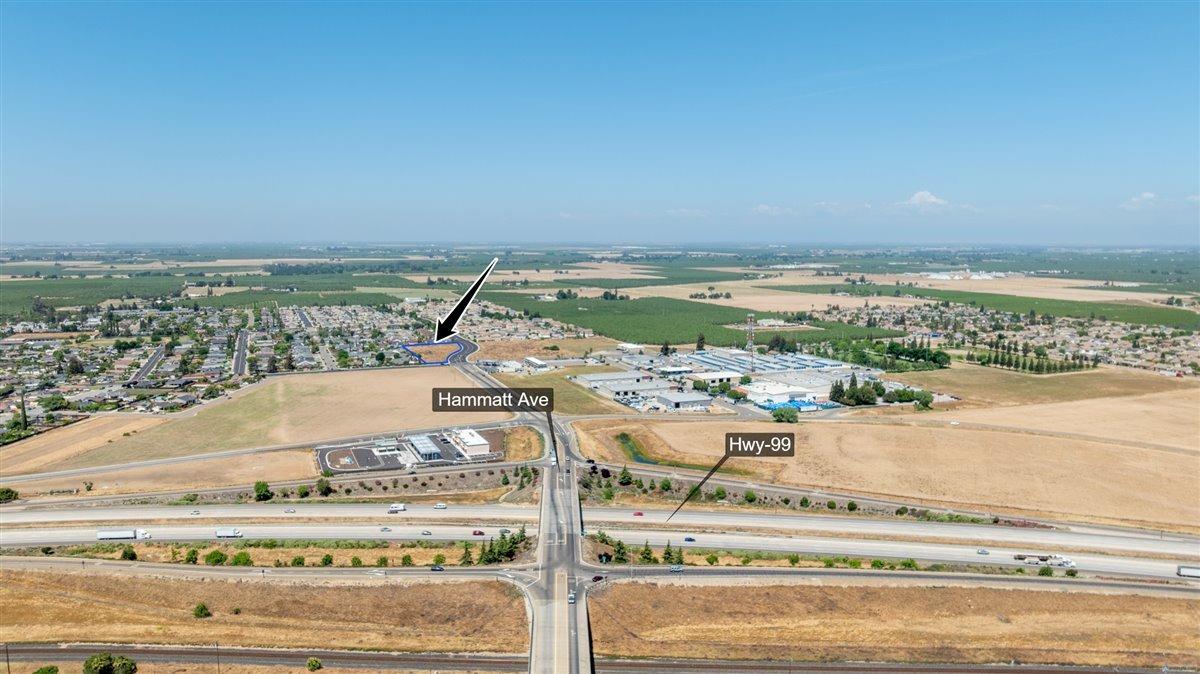 1 Hammatt Ave, Livingston, CA 95334