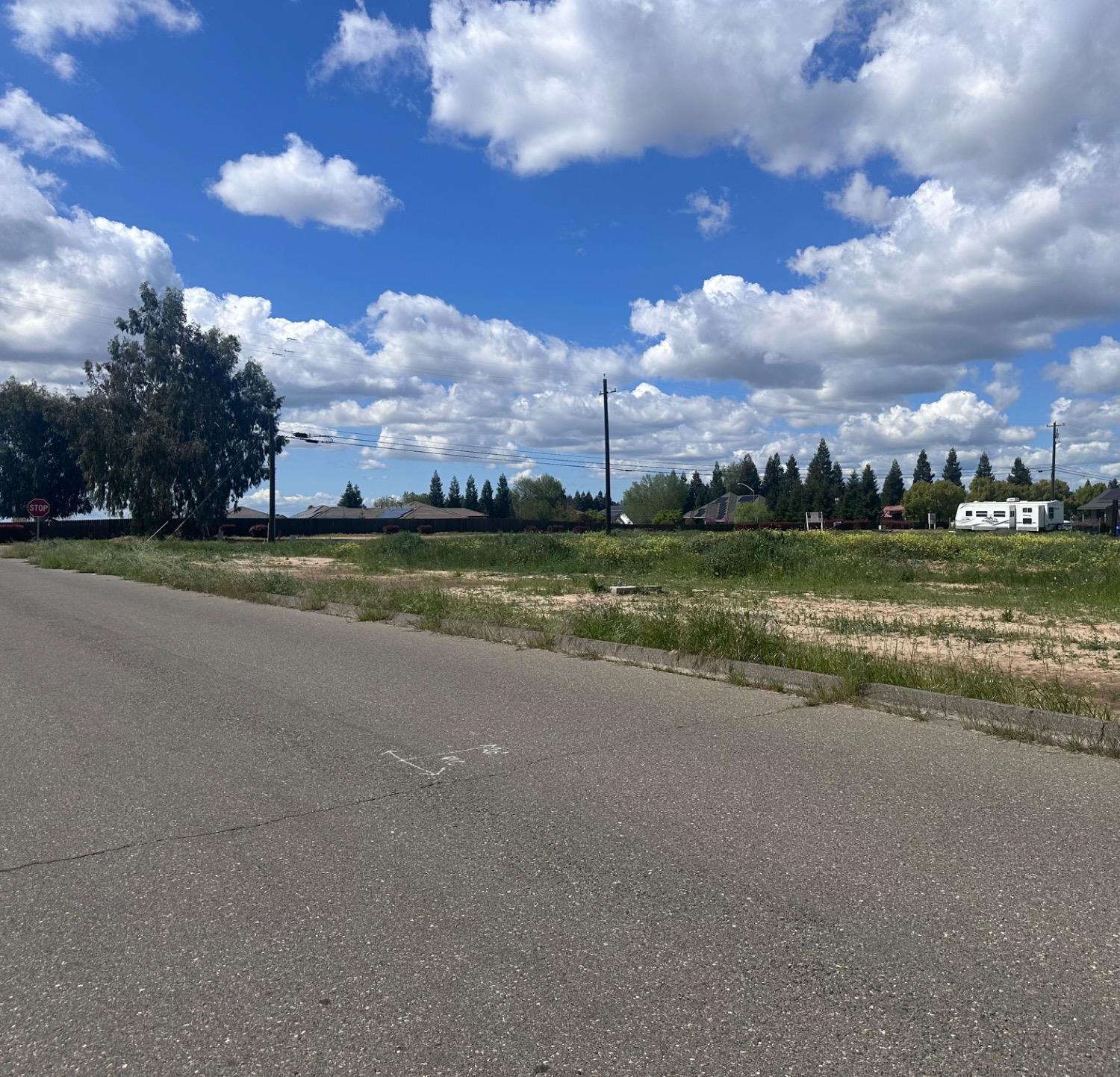 1 White Crane Rd, Atwater, CA 95301