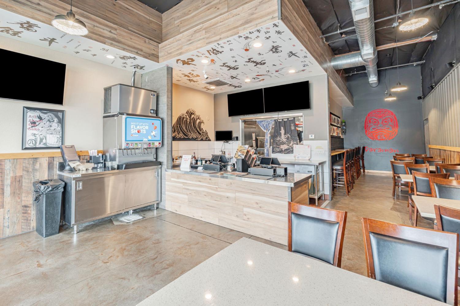 1050 W Monte Vista Ave, Turlock, CA 95382