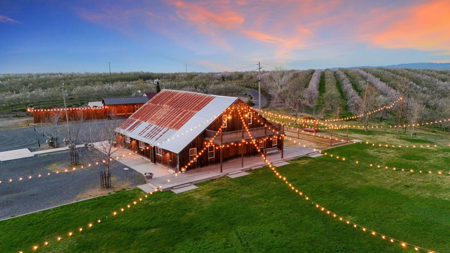 10031 Frankenheimer Rd, Oakdale, CA 95361