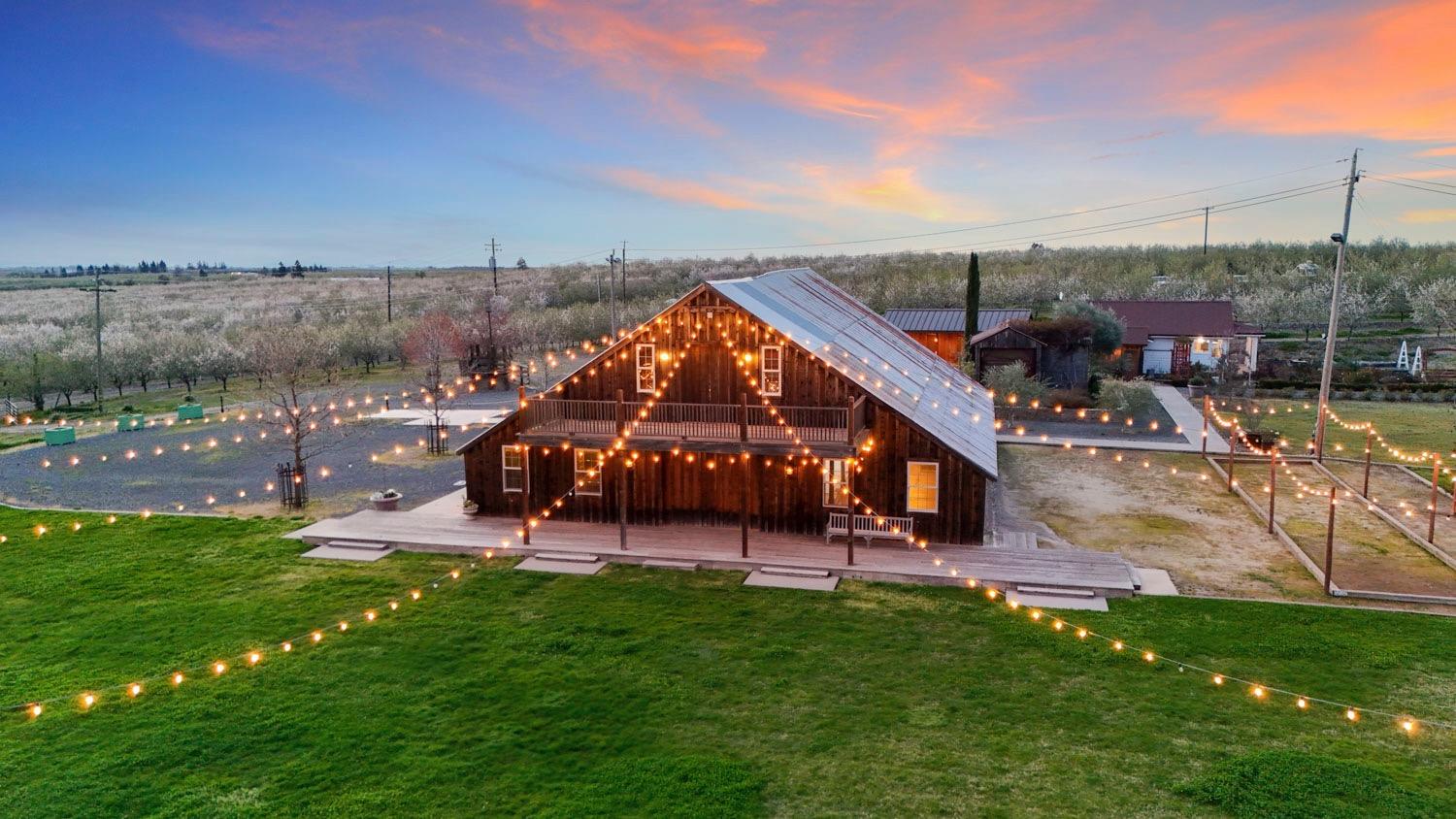 10031 Frankenheimer Rd, Oakdale, CA 95361