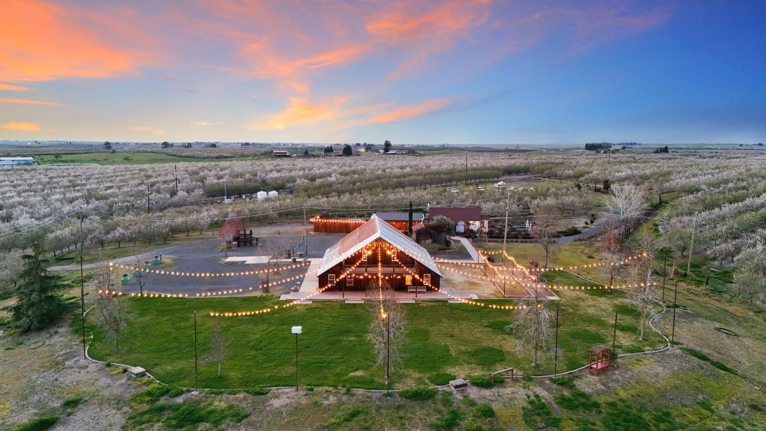 10031 Frankenheimer Rd, Oakdale, CA 95361