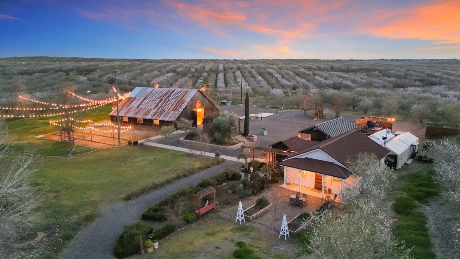 10031 Frankenheimer Rd, Oakdale, CA 95361