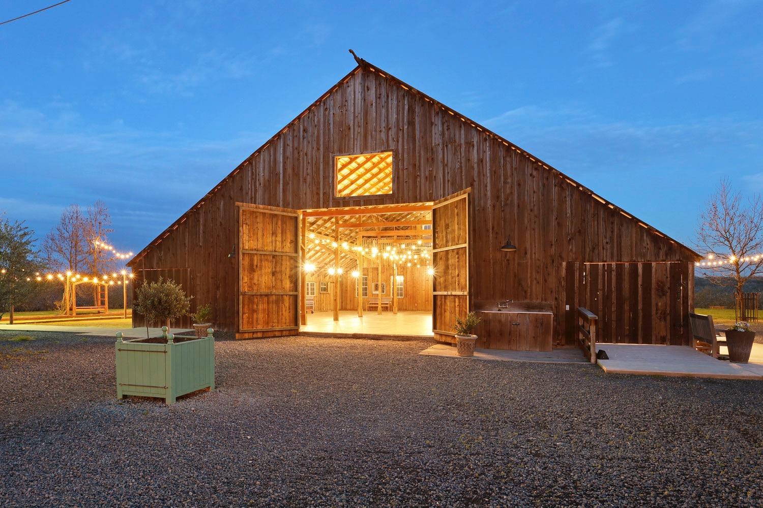 10031 Frankenheimer Rd, Oakdale, CA 95361